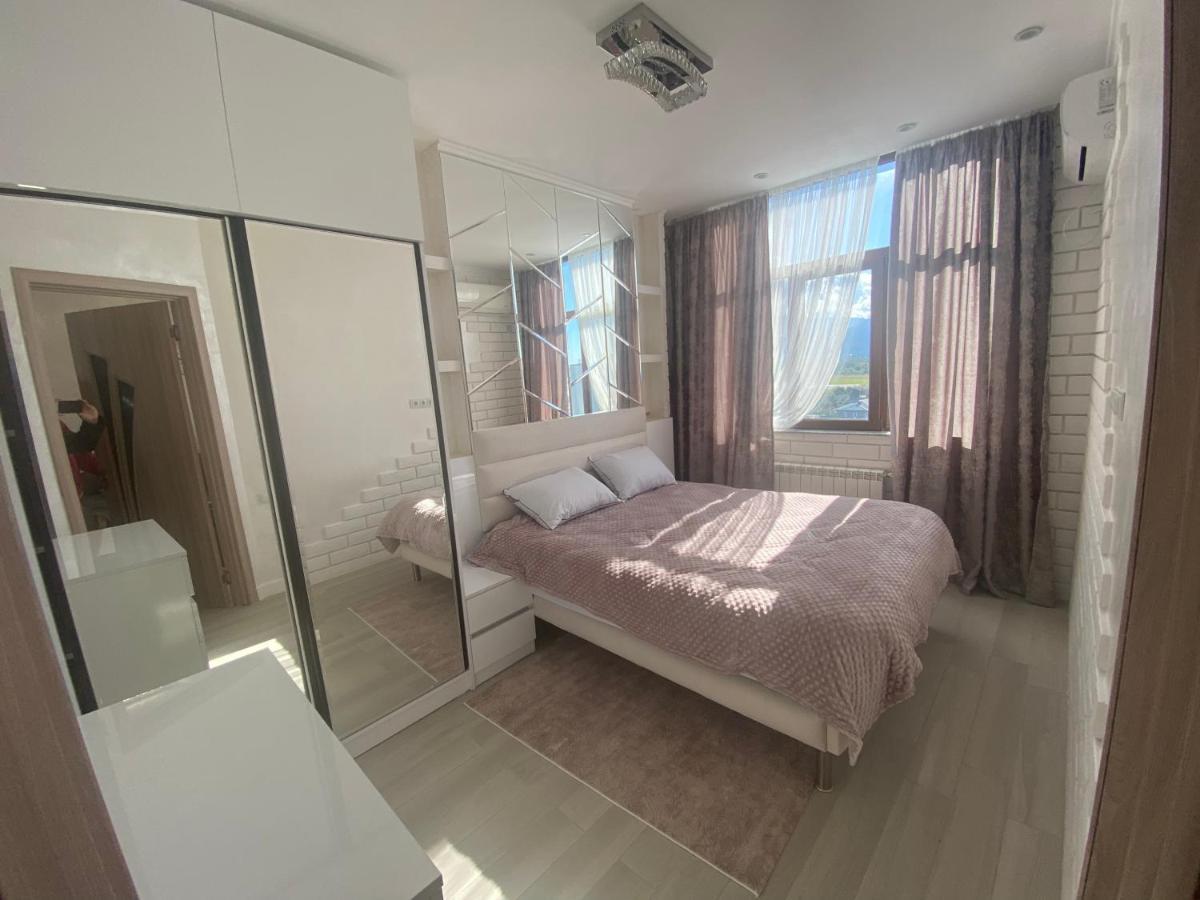 Jasmine Apartment In New Bulvar Batumi Exterior foto