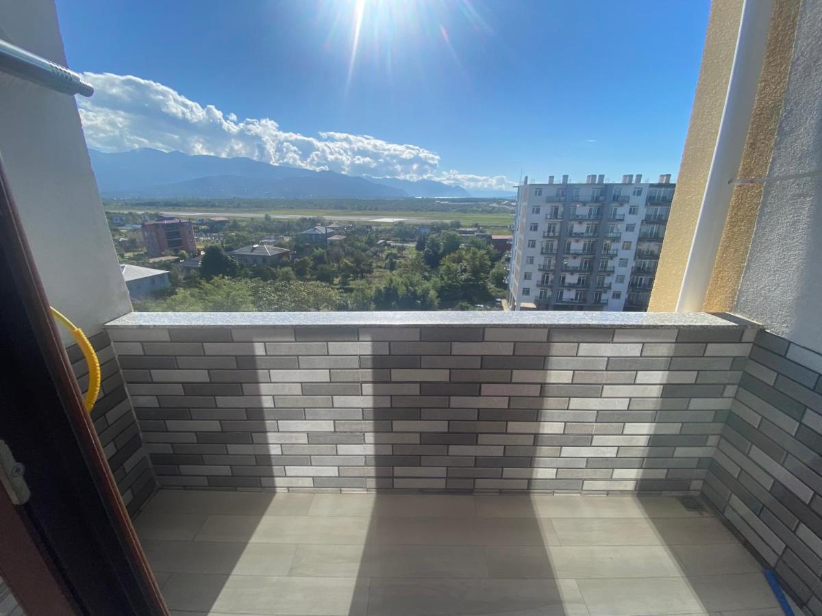 Jasmine Apartment In New Bulvar Batumi Exterior foto